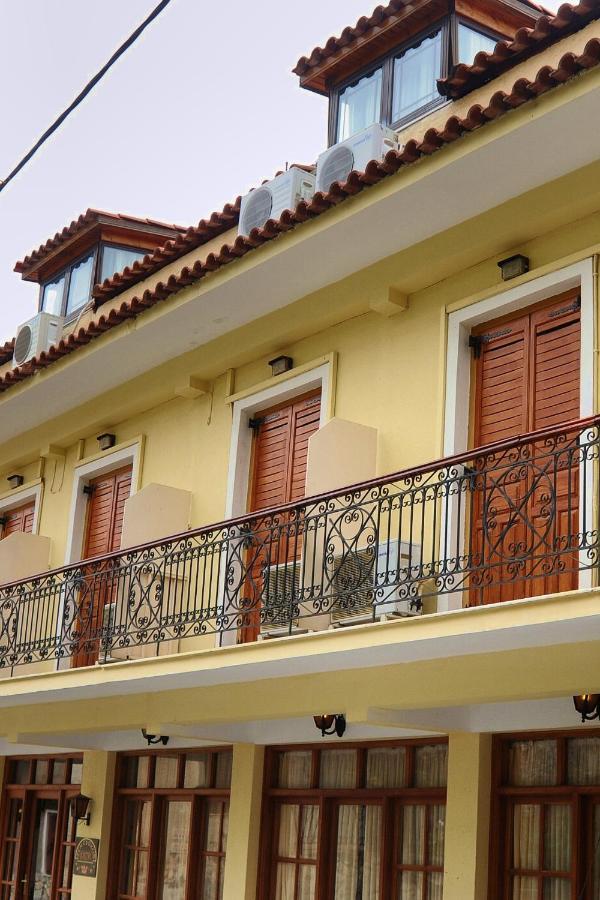 Castri Hotel ذلفي المظهر الخارجي الصورة