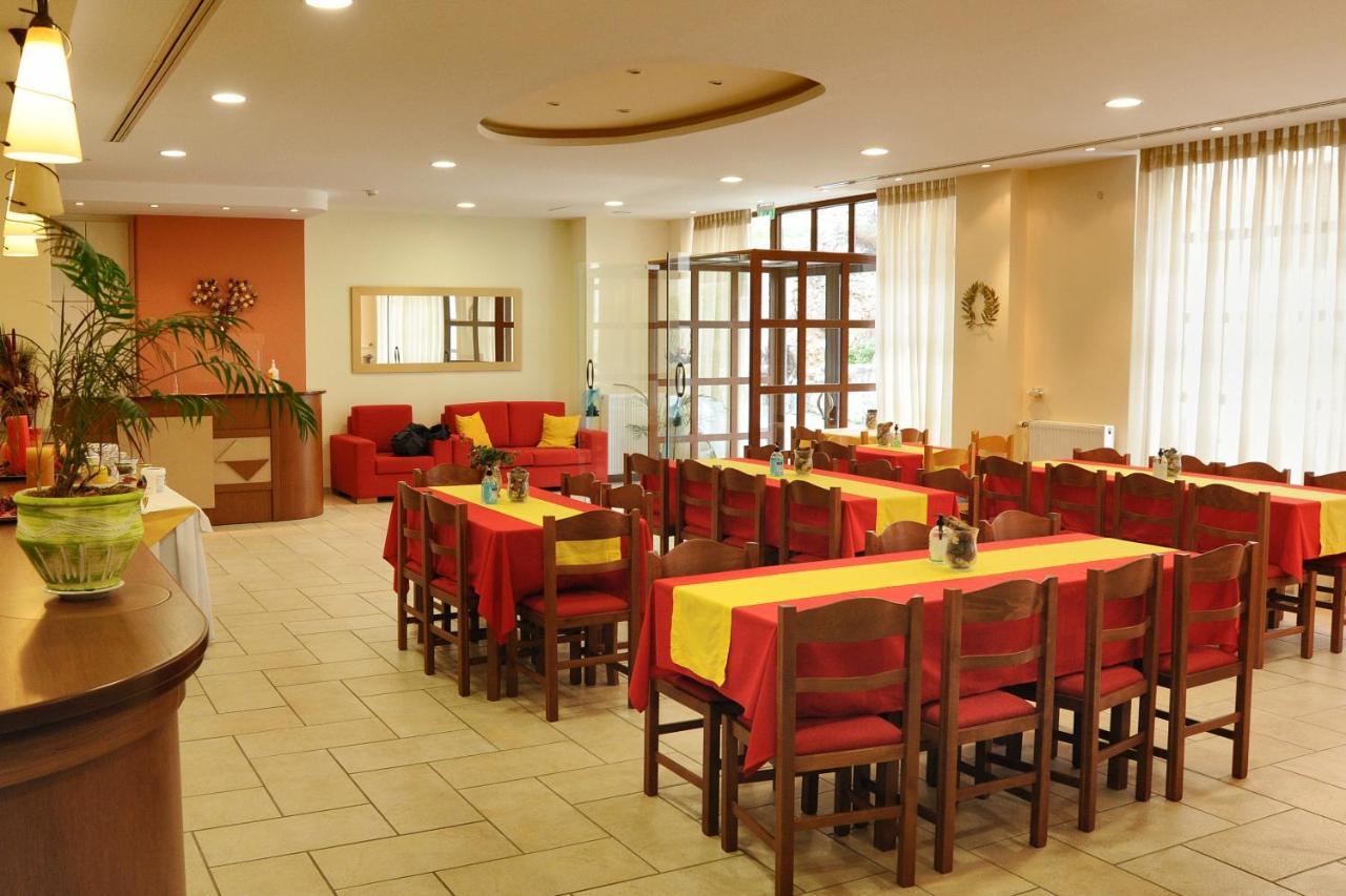 Castri Hotel ذلفي المظهر الخارجي الصورة
