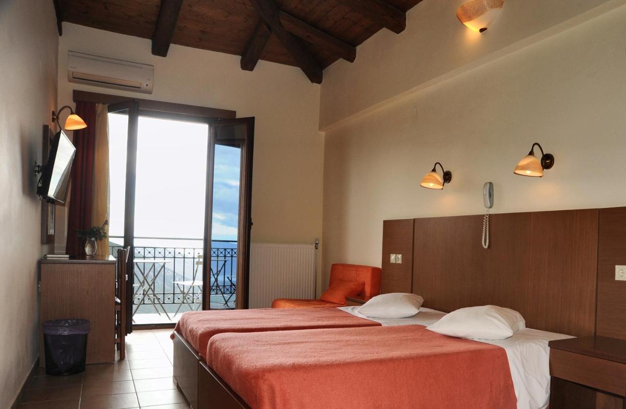 Castri Hotel ذلفي المظهر الخارجي الصورة
