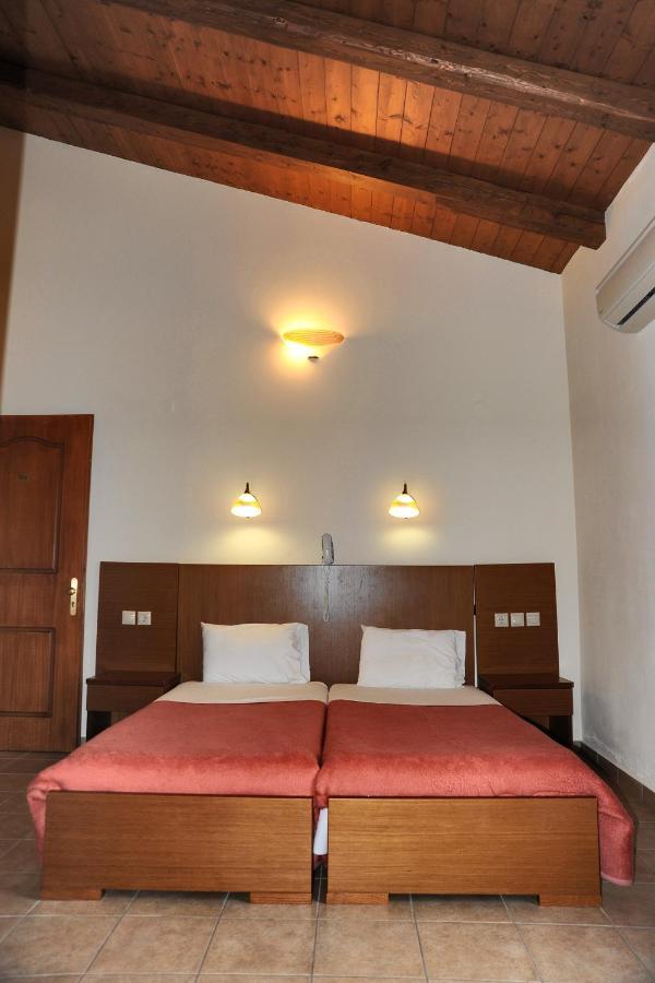 Castri Hotel ذلفي المظهر الخارجي الصورة
